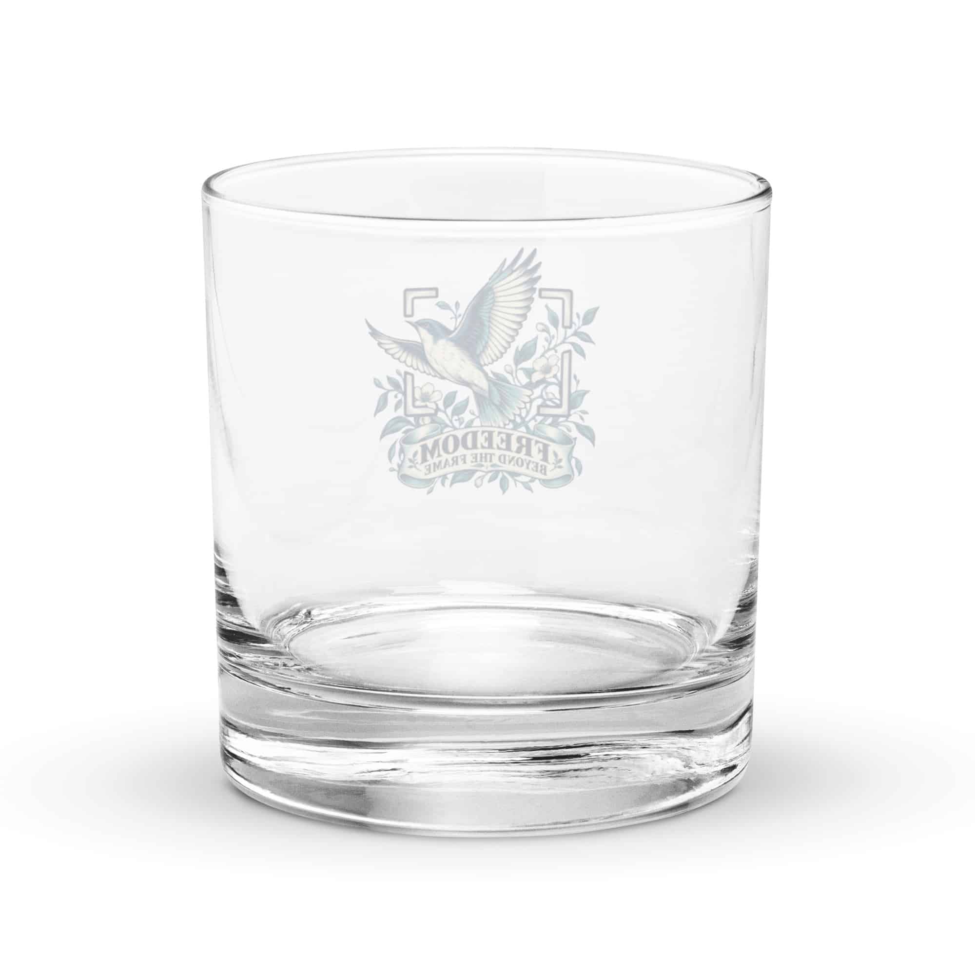 Rocks Glass: Freedom beyond the frame