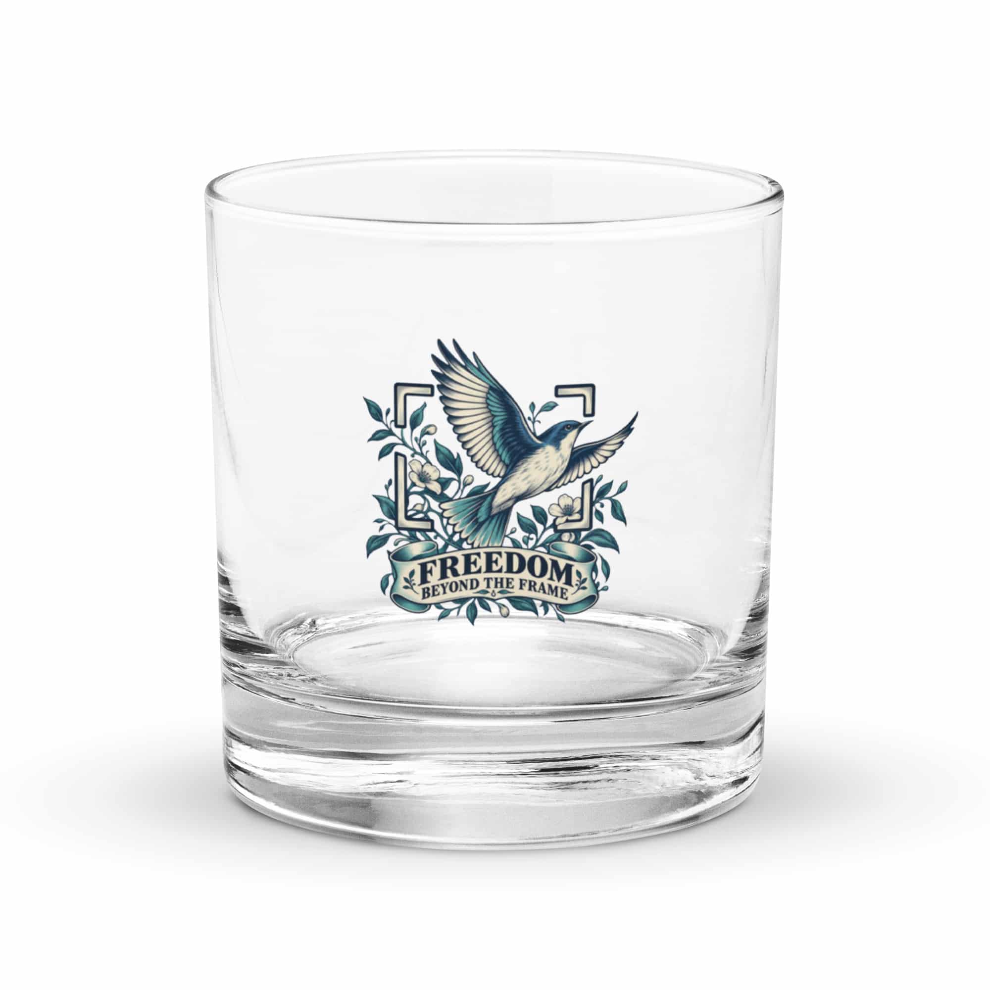 Rocks Glass: Freedom beyond the frame
