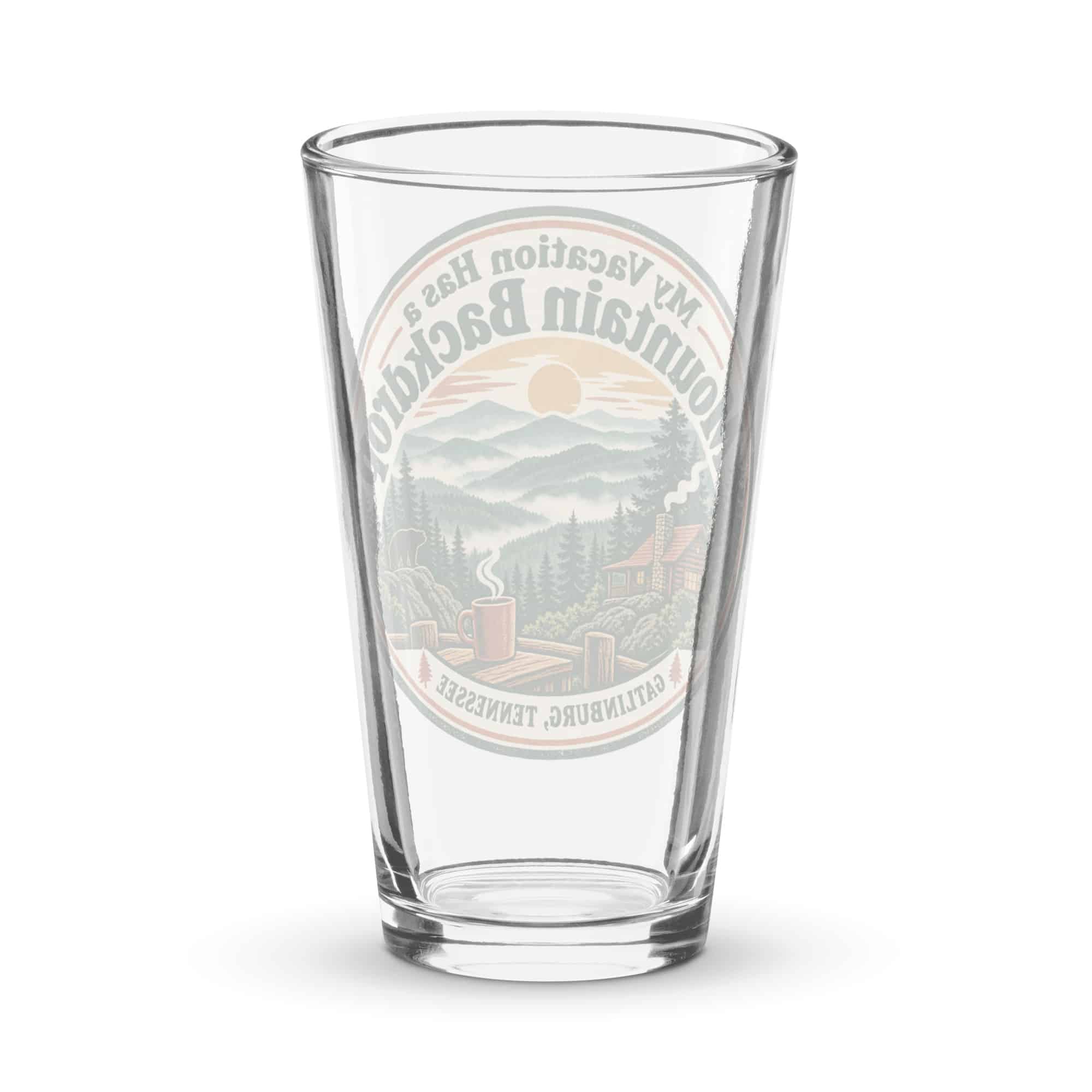 Gatlinburg and the Smokies Pint Glass: My Vacation Has a Mountain Backdrop, Vintage Round Badge