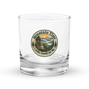 Gatlinburg and the Smokies Rocks Glass: Mountain Time Looks Good on Me, Vintage Round Badge - 10.5 oz - Main