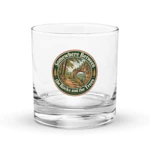 Red River Gorge Rocks Glass: Somewhere Between the Rocks and the Trees, Vintage Round Badge - 10.5 oz - Main